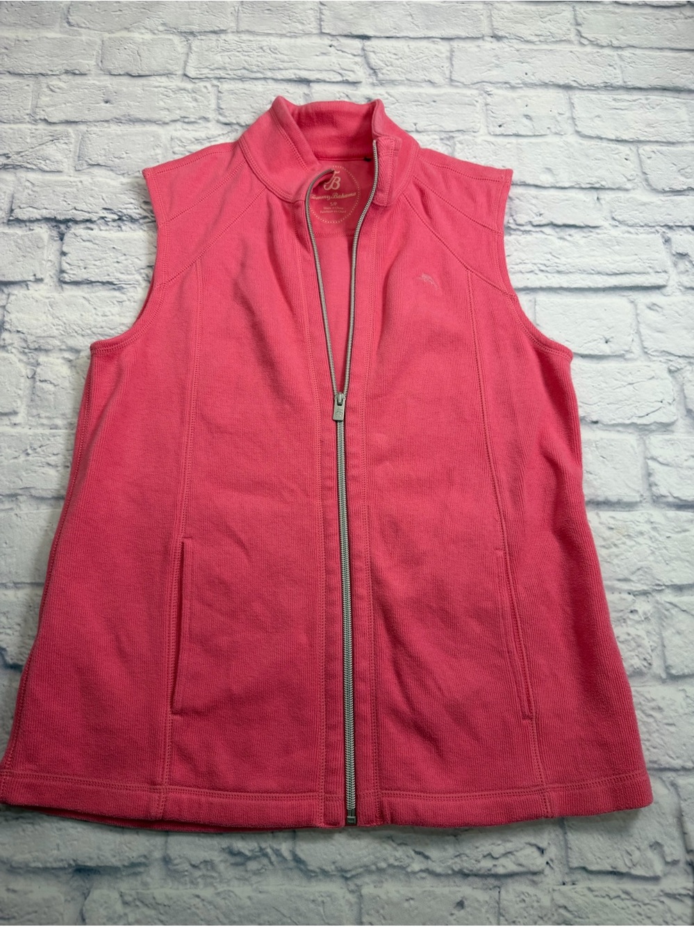 Tommy Bahama Bright Pink Sleeveless Zip Fleece Vest. Size Small.